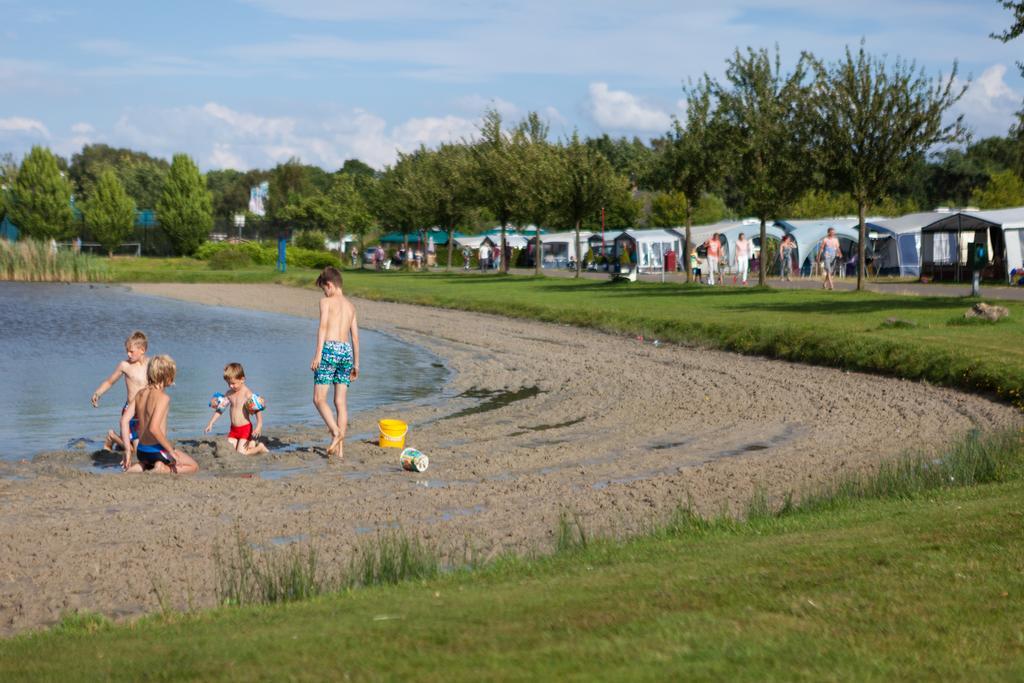Oostappen Vakantiepark Prinsenmeer Bv Asten Kültér fotó