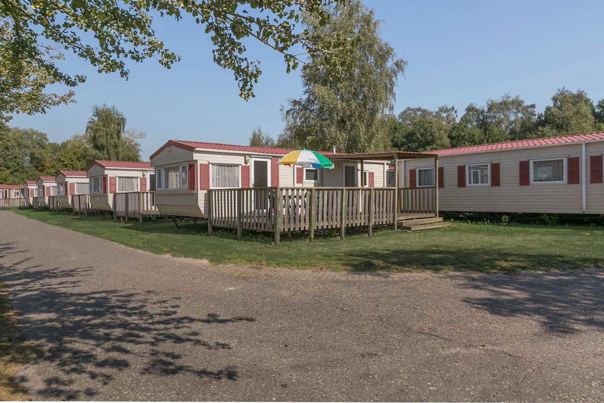 Oostappen Vakantiepark Prinsenmeer Bv Asten Kültér fotó